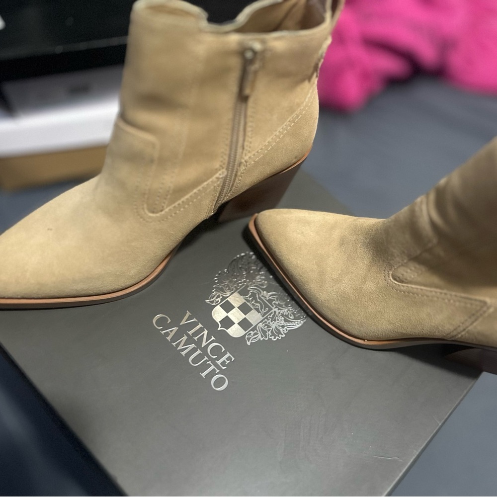 Vince camuto